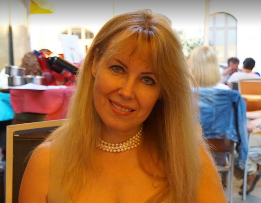 TATIANA NAZAROVA & Her Professional Mortgage Team have a sincere passion for helping people achieve their dreams in purchasing a home and/or refinancing & expanding Mortgage Office to Toronto Beaches 