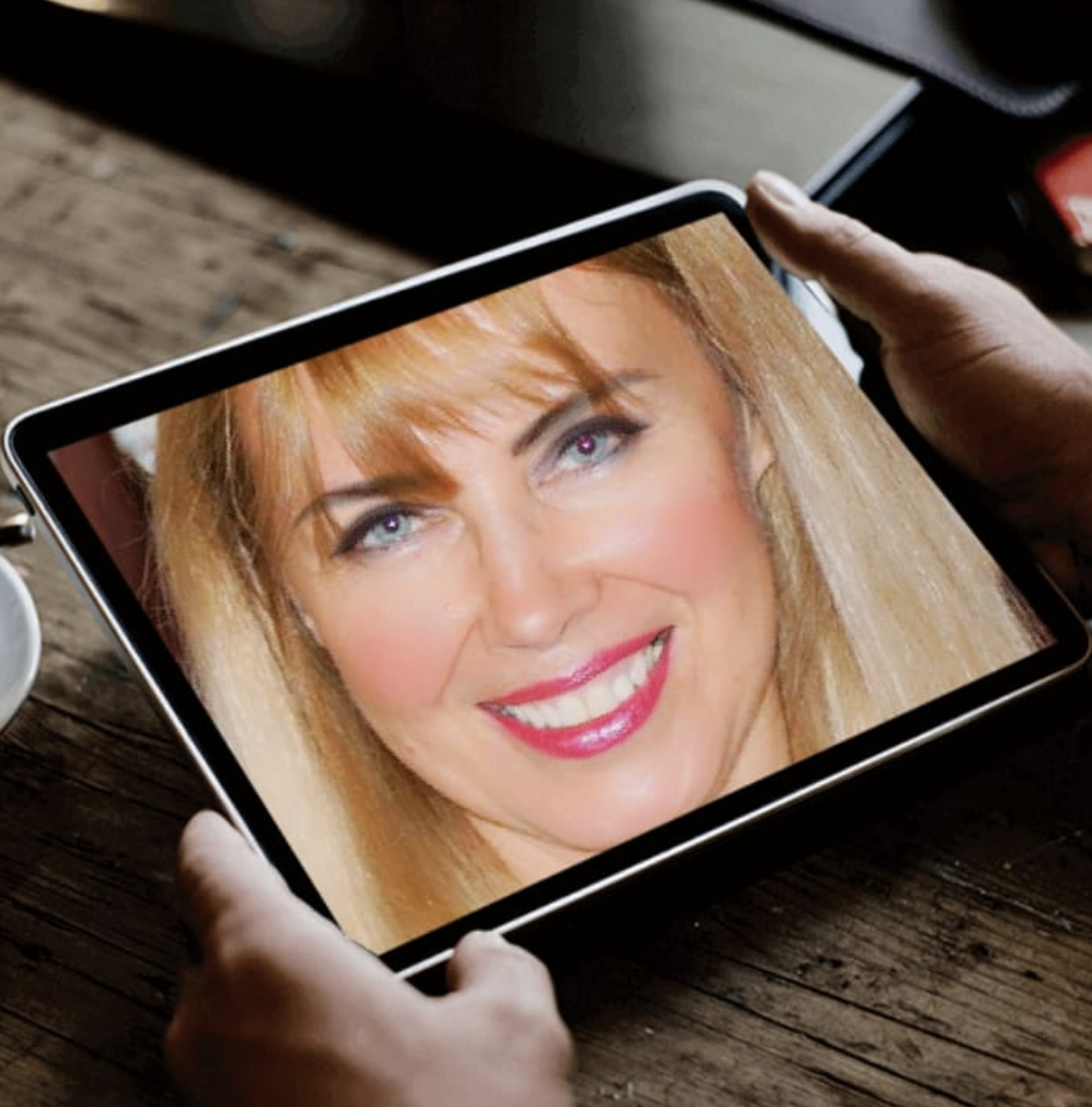 TATIANA NAZAROVA IS THE LEADING LICENSED MORTGAGE AGENT IN ONTARIO AND HAS EARNED THE TITLE AS “THE MORTGAGE MATCHMAKER WITH THE MAGIC TOUCH”